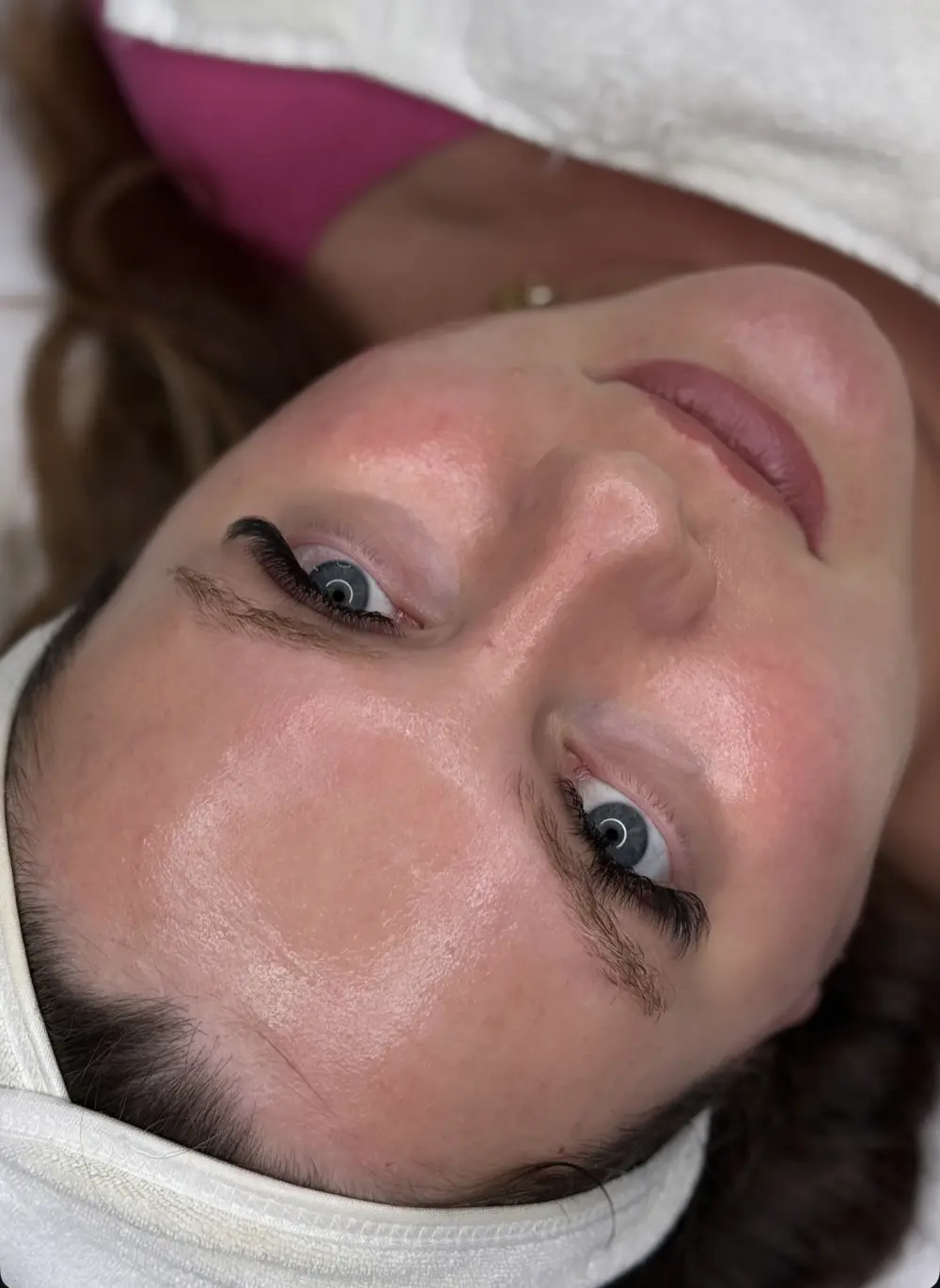 Seidenglanz Ergebnis — klare, reine Haut nach Tiefenreinigung